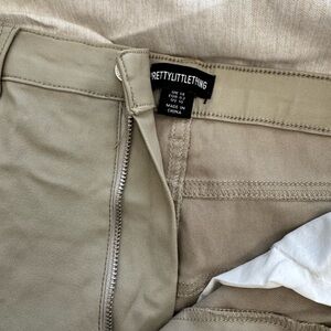 PrettyLittleThing Men's Khaki Chinos